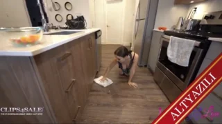 Şeker Hırsızlığı Yapan Balık Etli Lolipop Güzeli Depoda Eritilerek Temizlendi